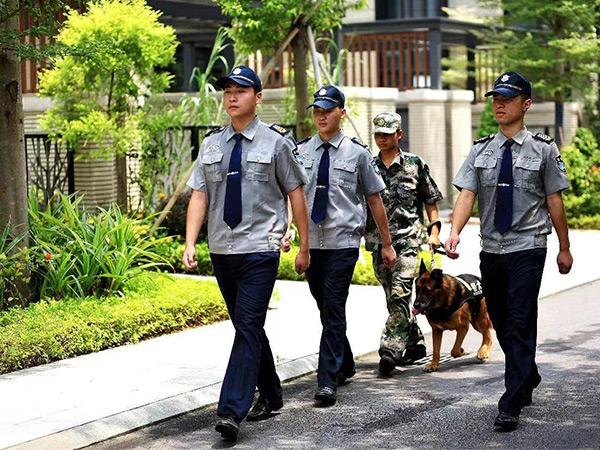 門衛(wèi)保安公司是怎么處理緊急情況的？